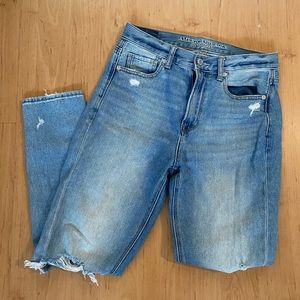 American Eagle mom jeans